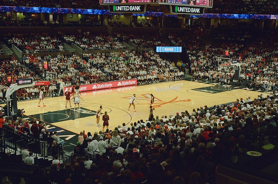 九游 · 球场全景（资料示意）